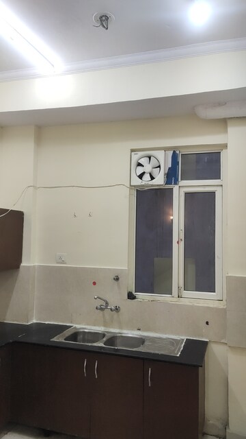 Furnished Amenities in 3.5 BHK Apartment at Assotech Windsor Court, Sector 78 – for Sale
