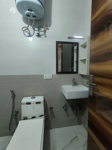 Attached Bathroom in 2 BHK Builder Floor at Sector 31 – for Rent