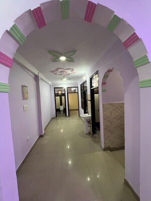 Room in 3 BHK Builder Floor at Vipin Garden – for Sale