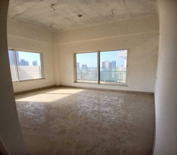 Room in 3 BHK Apartment at Indiabulls Sky Forest, Lower Parel – for Rent