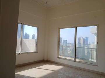 Room in 3 BHK Apartment at Indiabulls Sky Forest, Lower Parel – for Rent