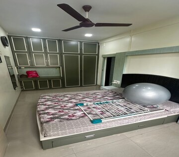 Bedroom in 2 BHK Apartment at Sion East – for Sale