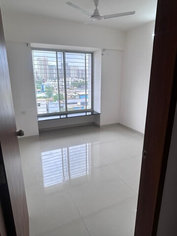 Room in 2 BHK Apartment at Krisala 41 Elite 2, Tathawade – for Rent