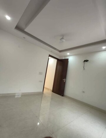 Room in 3 BHK Apartment at Boutique Residential Apartments C-220, Malviya Nagar – for Rent