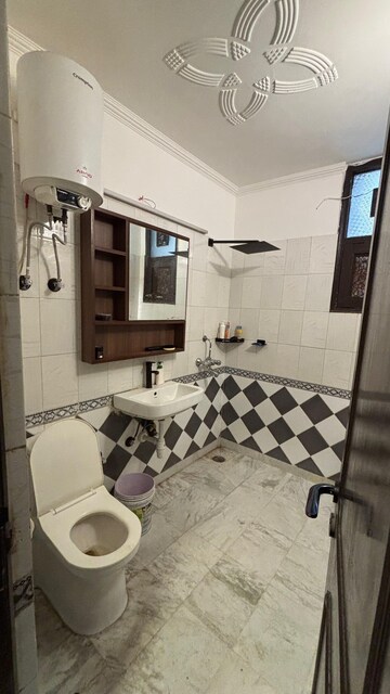 Attached Bathroom in 3 BHK Apartment at Sector 11 Dwarka – for Rent