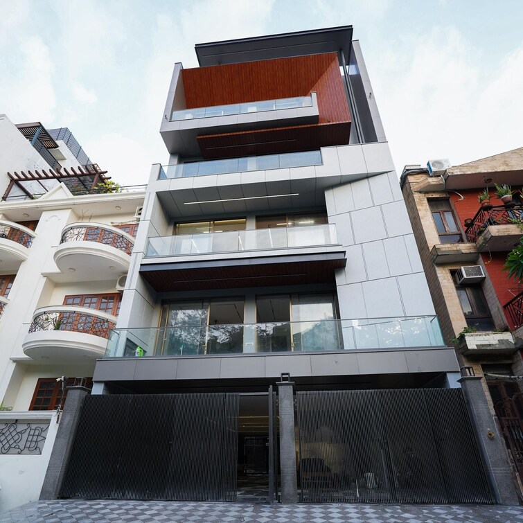 Cover Image, defence colony 3 Bedroom 217 Sq.Yd. Builder Floor In Defence Colony Delhi 9055761