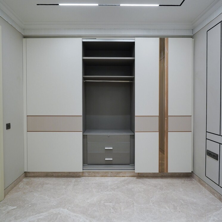 Room, defence colony 3 Bedroom 217 Sq.Yd. Builder Floor In Defence Colony Delhi 9055761