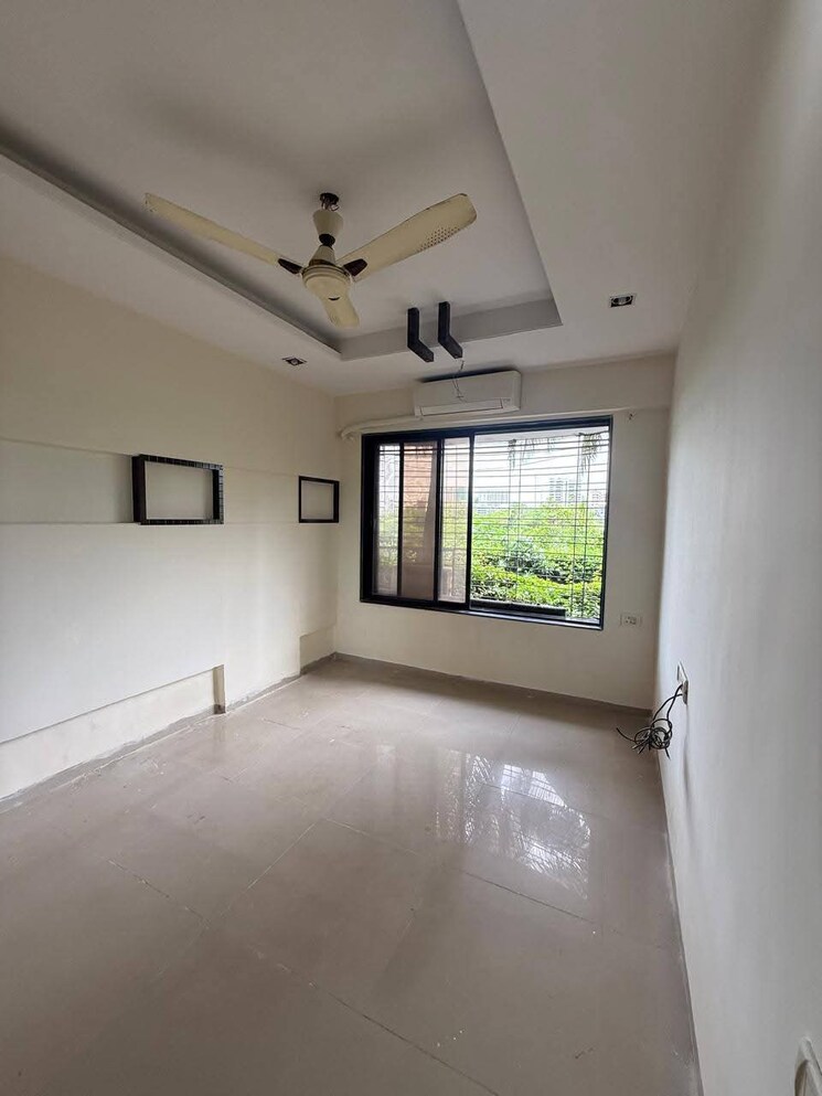 Room, andheri west 2 Bedroom 700 Sq.Ft. Apartment In Andheri West Mumbai 9055795