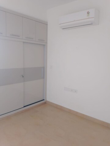 3.5 BHK Apartment For Rent in Sector 32