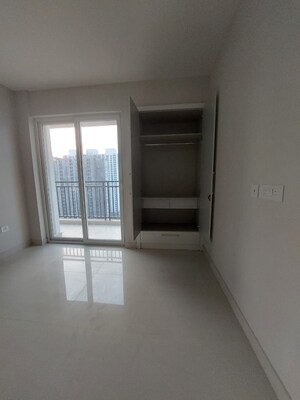 3 BHK Apartment For Rent in Samridhi Luxuriya Avenue, Sector 150