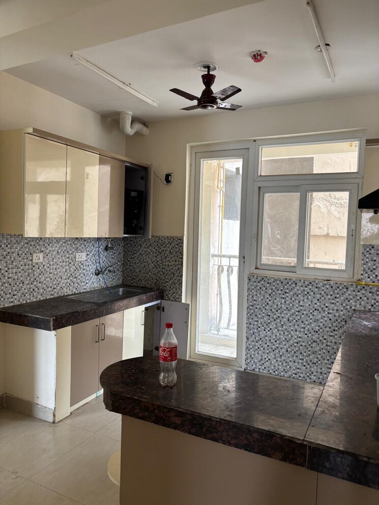 Living Room, logix-blossom-county 3 Bedroom 1675 Sq.Ft. Apartment In Sector 137 Noida 9055863