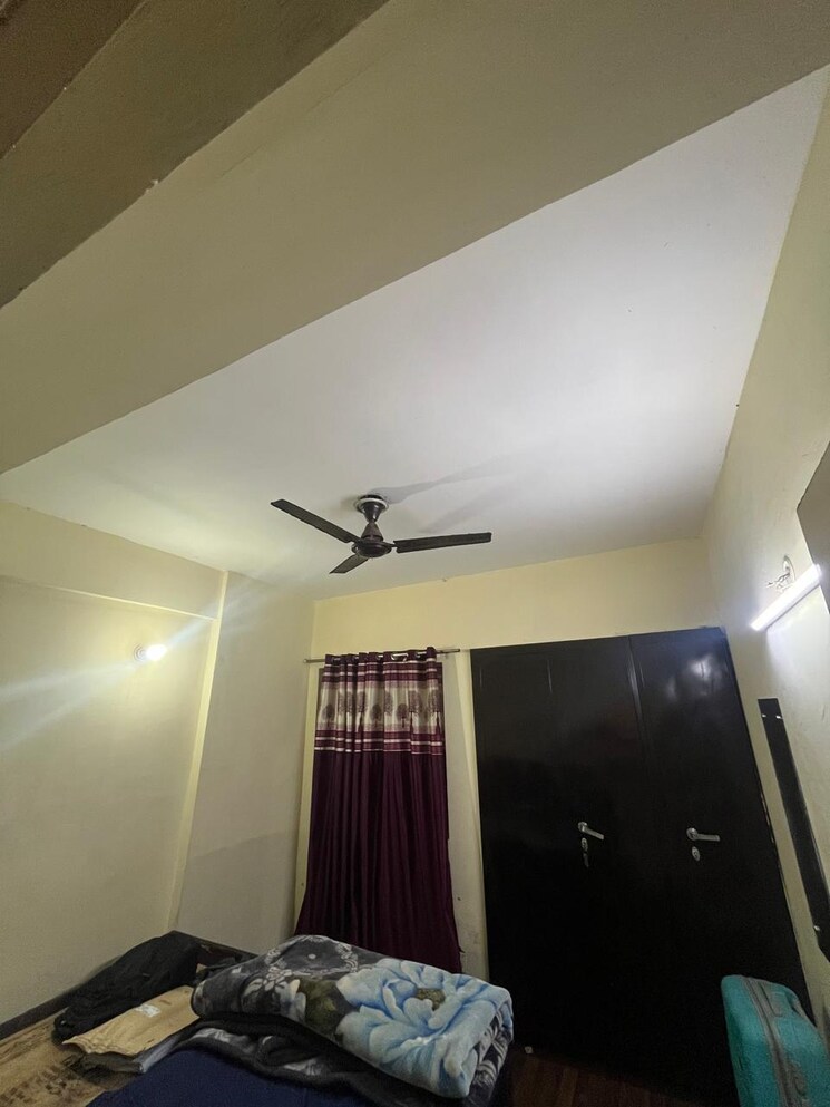 Living Room, paras-tierea 2 Bedroom 925 Sq.Ft. Apartment In Sector 137 Noida 9055910