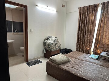 Bedroom in 3 BHK Apartment at Amanora Aspire Towerss, Hadapsar – for Rent