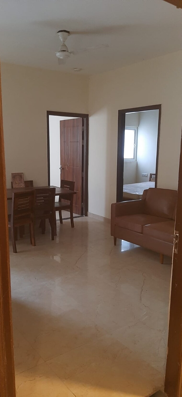 Living Room, defence colony 2 Bedroom 217 Sq.Yd. Builder Floor In Defence Colony Delhi 9055916