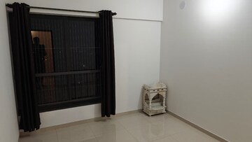 Room in 2 BHK Apartment at Shapoorji Pallonji Joyville Celestia, Hadapsar – for Rent