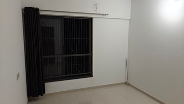 Room in 2 BHK Apartment at Shapoorji Pallonji Joyville Celestia, Hadapsar – for Rent
