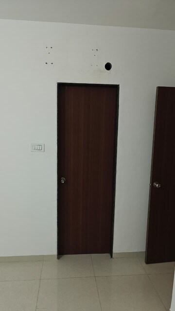 Room in 2 BHK Apartment at Shapoorji Pallonji Joyville Celestia, Hadapsar – for Rent