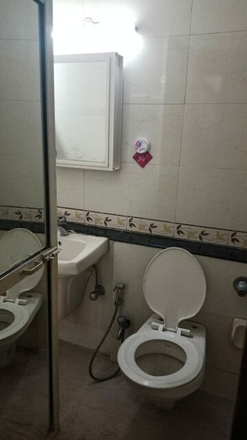 Bathroom in 1 BHK Apartment at K Raheja Heights, Malad East – for Rent