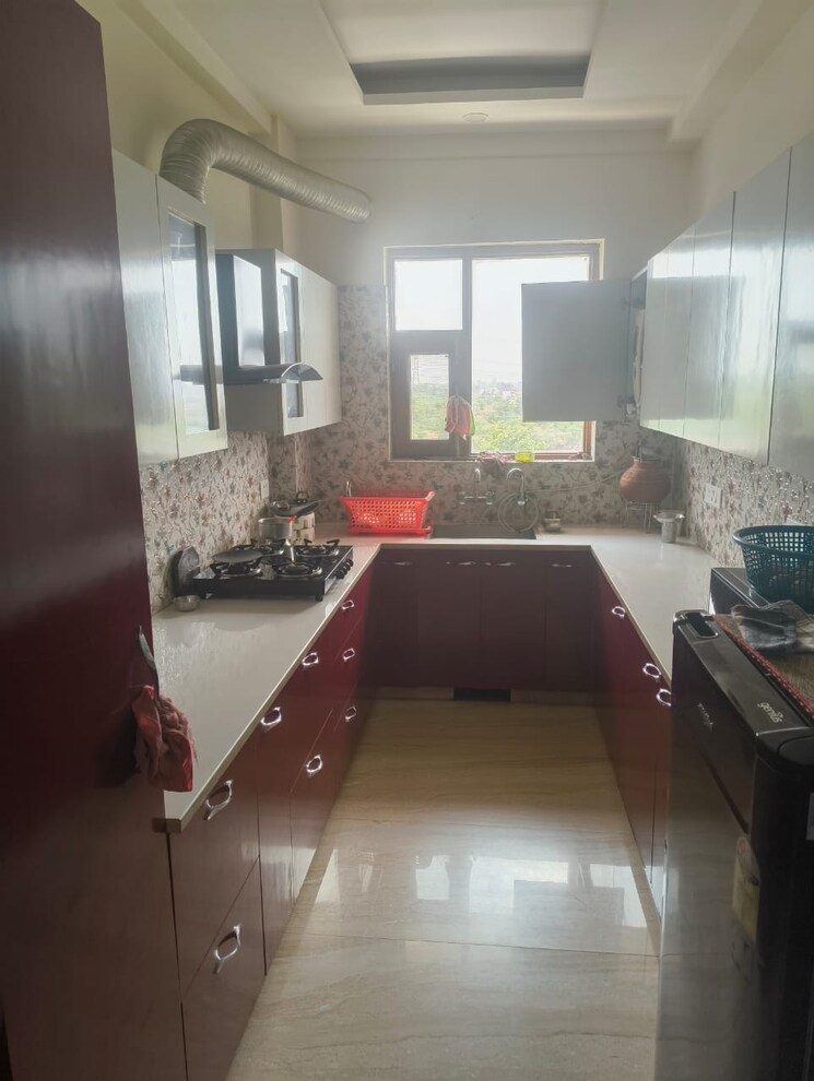 Kitchen, sector 29 3 Bedroom 180 Sq.Yd. Builder Floor In Sector 29 Faridabad 9055979