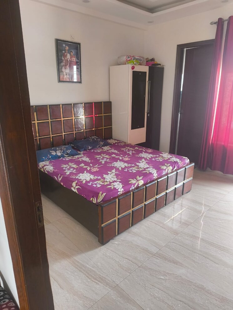 Bedroom, sector 29 3 Bedroom 180 Sq.Yd. Builder Floor In Sector 29 Faridabad 9055979