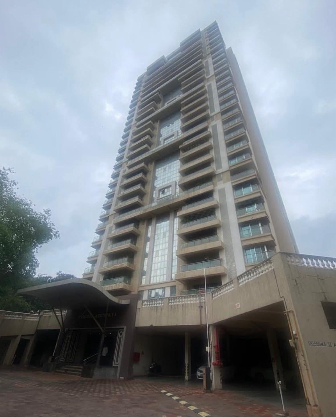 4 BHK + Extra Room Apartment For Rent in Greeshma Residency II