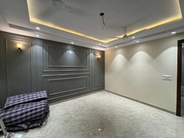 Furnished Amenities in 2 BHK Builder Floor at Rajouri Garden – for Rent