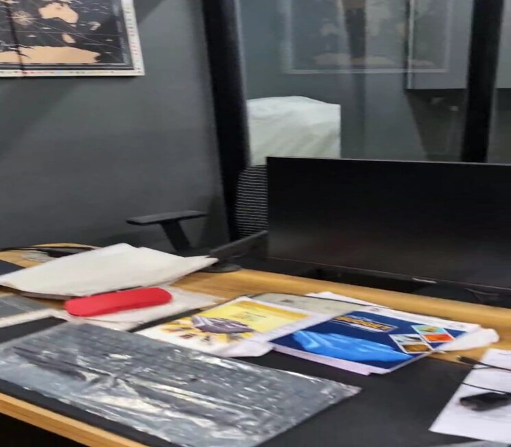 Team Area, dadar east Commercial Office Space 450 Sq.Ft. In Dadar East Mumbai 9056040