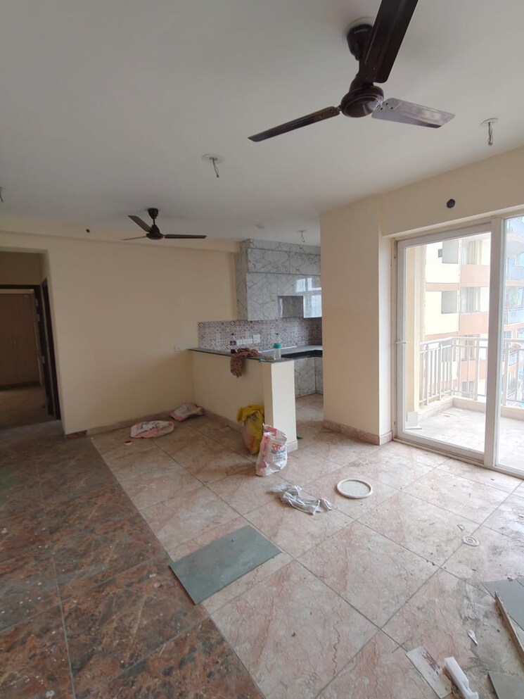 Living Room, rise-organic-homes 3.5 Bedroom 1733 Sq.Ft. Apartment In Mahurali Ghaziabad 9056039