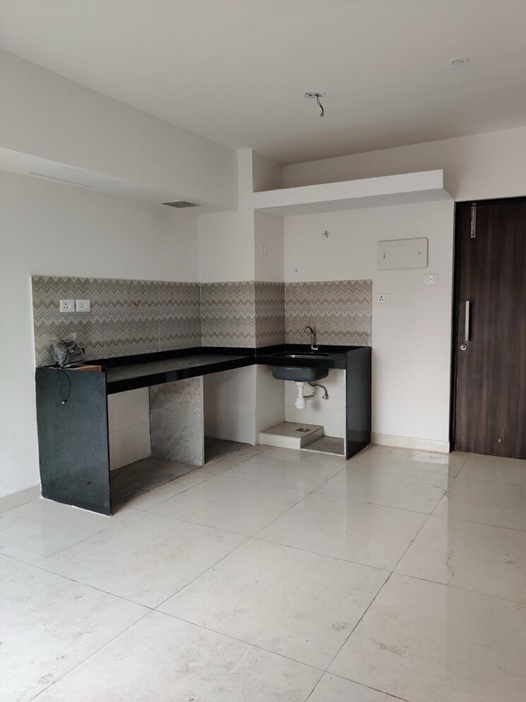 Kitchen, lodha-crown-quality-homes 1 Bedroom 354 Sq.Ft. Apartment In Saket Complex Thane 9056073