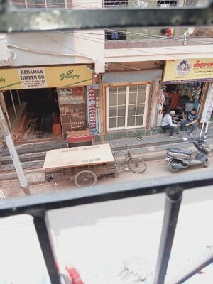  Shop For Sale in Topsia