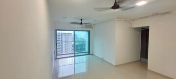 Room in 3 BHK Apartment at Kalpataru Immensa, Kolshet Road – for Rent