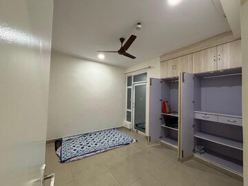 Bedroom in 2.5 BHK Apartment at Gaur City 2 - 12th Avenue, Sector 16c Greater Noida – for Rent