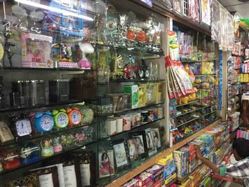  Shop For Rent in Vasant Vihar