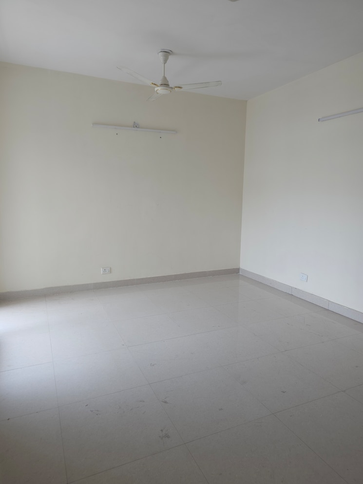 Room, sector 19b dwarka 3 Bedroom 1700 Sq.Ft. Apartment In Sector 19b Dwarka Delhi 9056188
