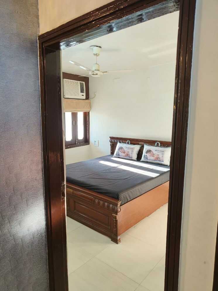 Kitchen, rajouri garden 2 Bedroom 165 Sq.Yd. Builder Floor In Rajouri Garden Delhi 9056189