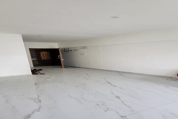 Room in 2 BHK Apartment at Santacruz West – for Rent