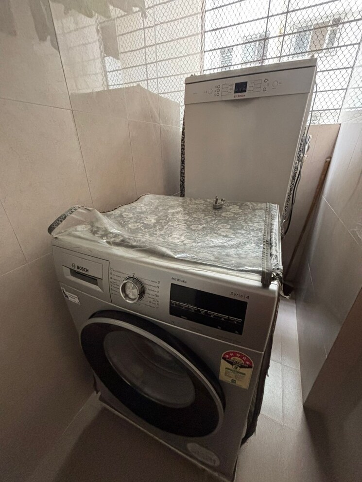 Bathroom, lunkad-akash-towers 3 Bedroom 1250 Sq.Ft. Apartment In Pimple Nilakh Pune 9044416