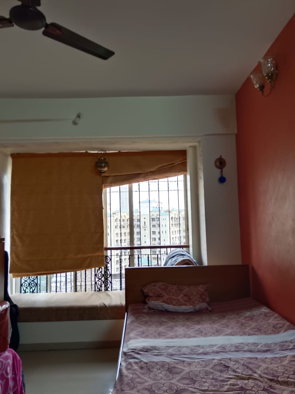 2.5 BHK + Pooja Room,Servant Room Apartment For Sale in Dosti Florentine