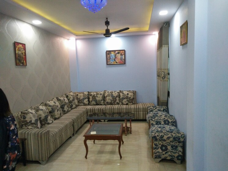 Living Room, rajouri garden 2 Bedroom 162 Sq.Yd. Builder Floor In Rajouri Garden Delhi 9056237