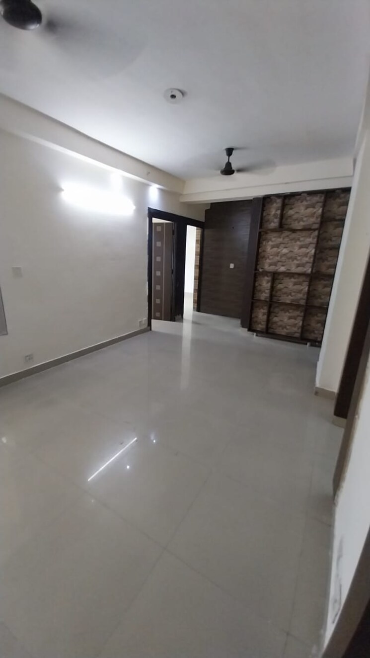 Room, viddhi-tower 2 Bedroom 900 Sq.Ft. Apartment In Mahagunpuram Ghaziabad 9056226