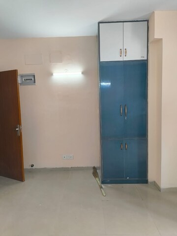 Room in 2 BHK Apartment at Adani Aangan, Sector 89a – for Rent