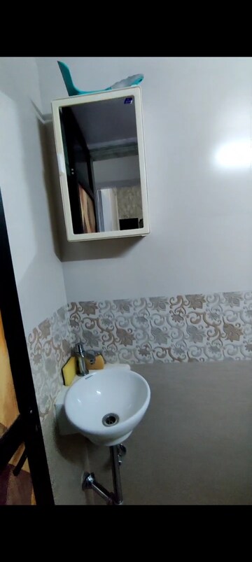 Furnished Amenities in 2 BHK Apartment at Ashiana Apartment Bandra, Bandra West – for Rent