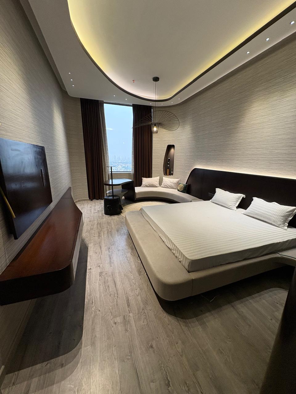 Office Space For Sale in Wave City Center