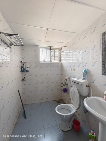 Master Bedroom in 3 BHK Builder Floor at Hsr Layout – for Rent
