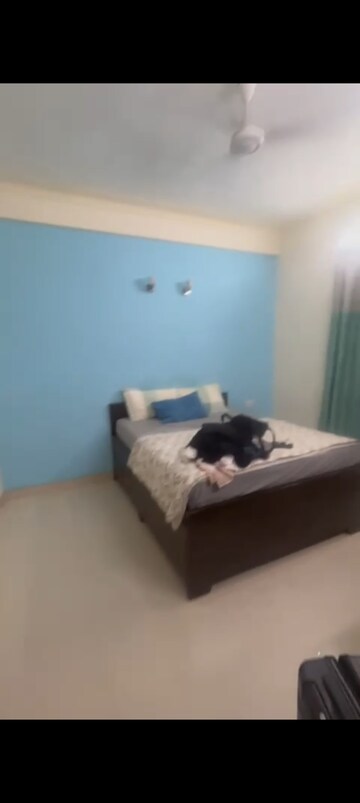 Bedroom in 3 BHK Apartment at Bandra West – for Rent