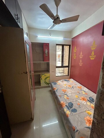 Bedroom in 2.5 BHK Apartment at Rutu Towers, Ghodbunder Road – for Rent