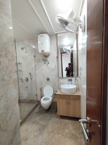 Bathroom in 4 BHK Builder Floor at DDA Flats Taimoor Enclave, New Friends Colony – for Rent