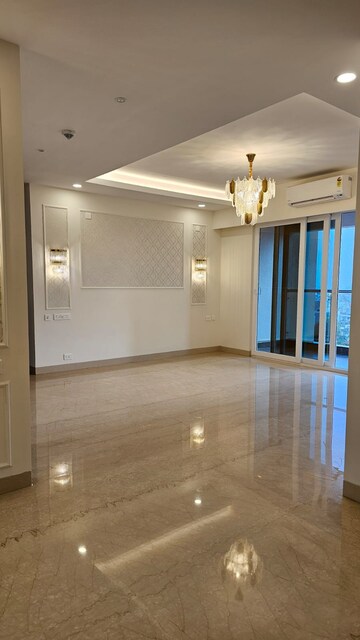Room in 4 BHK Apartment at One Bangalore West, Rajaji Nagar – for Rent