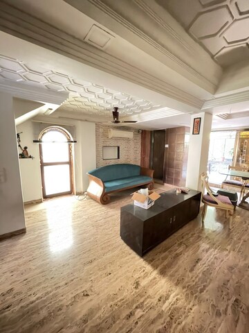 Living Room in 5 BHK Apartment at Hiranandani Gardens Eden Bungalows, Powai – for Sale