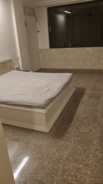 Bedroom in 2.5 BHK Apartment at Navsonarbala Annexe, Bandra West – for Rent
